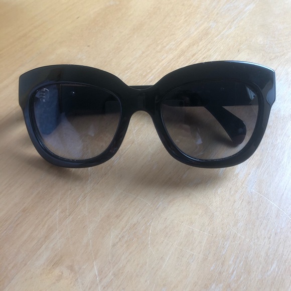 Valentino Sunglasses - Picture 1 of 5